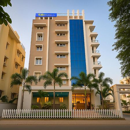 Fabhotel The Botanica - Nr Hyderabad Central University, Kondapur Kondapur  Buitenkant foto